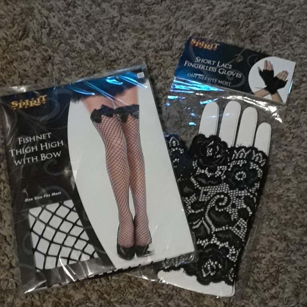 fishnet stockings fingerless gloves